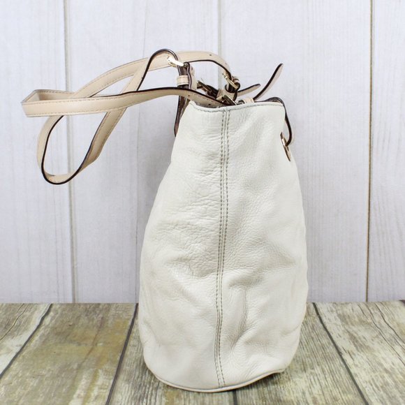 MICHAEL KORS Leather Shoulder Handbag - Picture 3 of 11